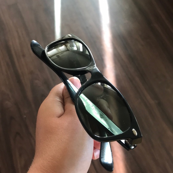 Authentic Ray Ban Sunglasses - Picture 3 of 4